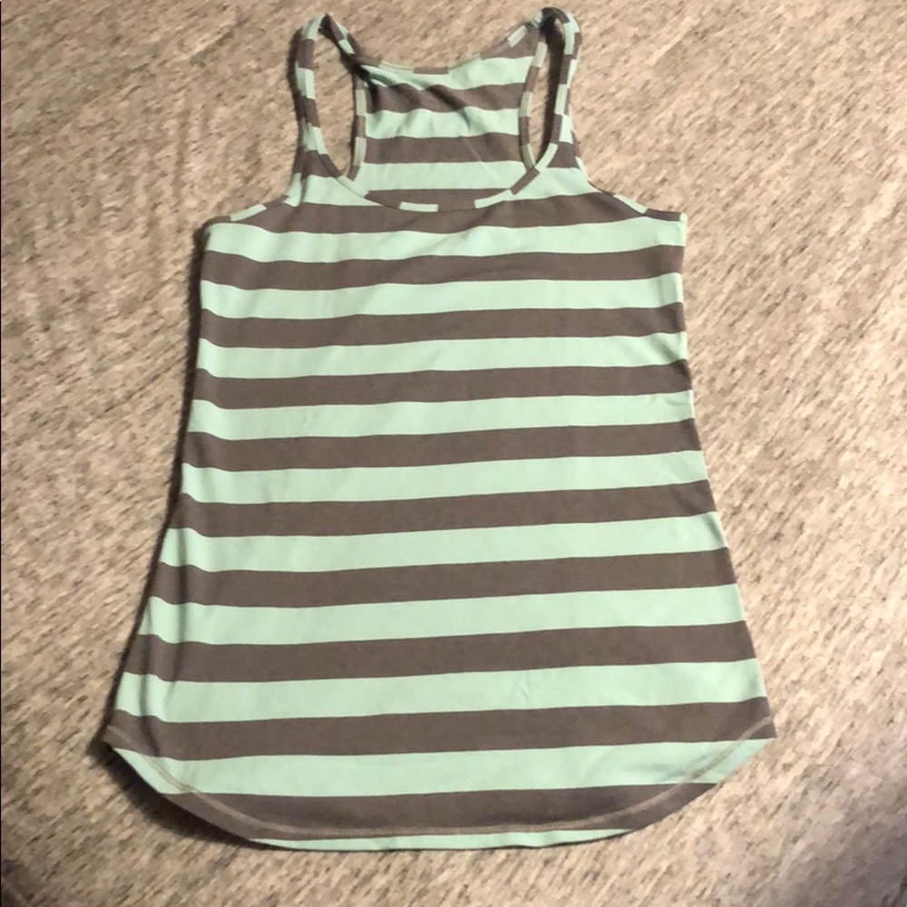 Lululemon tank